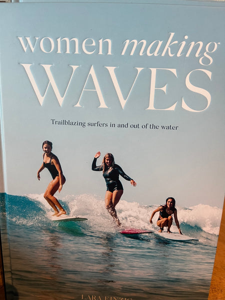 HWD- Libro”Women making waves”